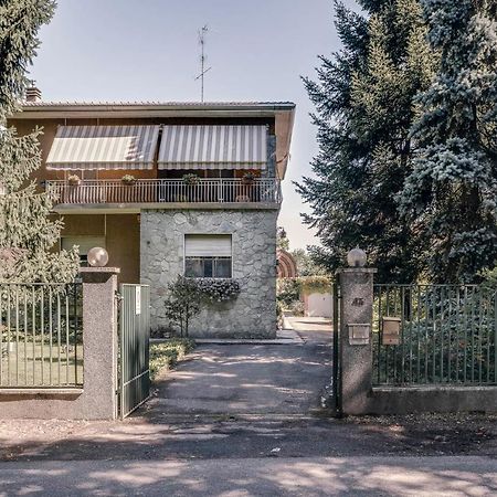 Sentirsi A Casa, Lontano Da Casa-Feel At Home Away From Home Caronno Pertusella Luaran gambar