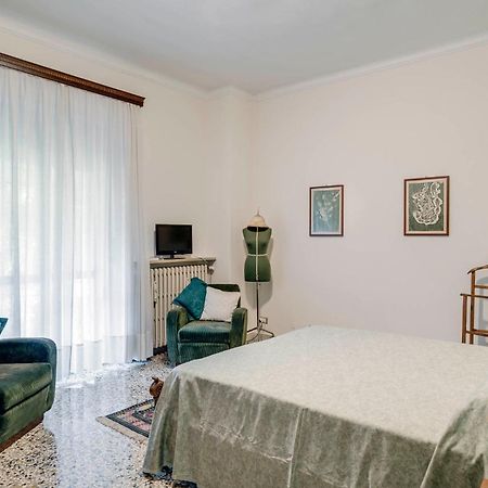 Sentirsi A Casa, Lontano Da Casa-Feel At Home Away From Home Caronno Pertusella Luaran gambar