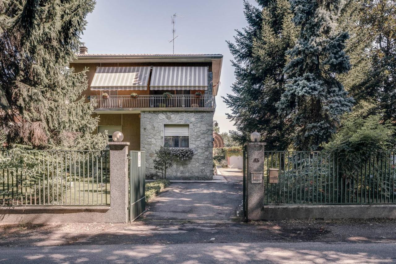 Sentirsi A Casa, Lontano Da Casa-Feel At Home Away From Home Caronno Pertusella Luaran gambar