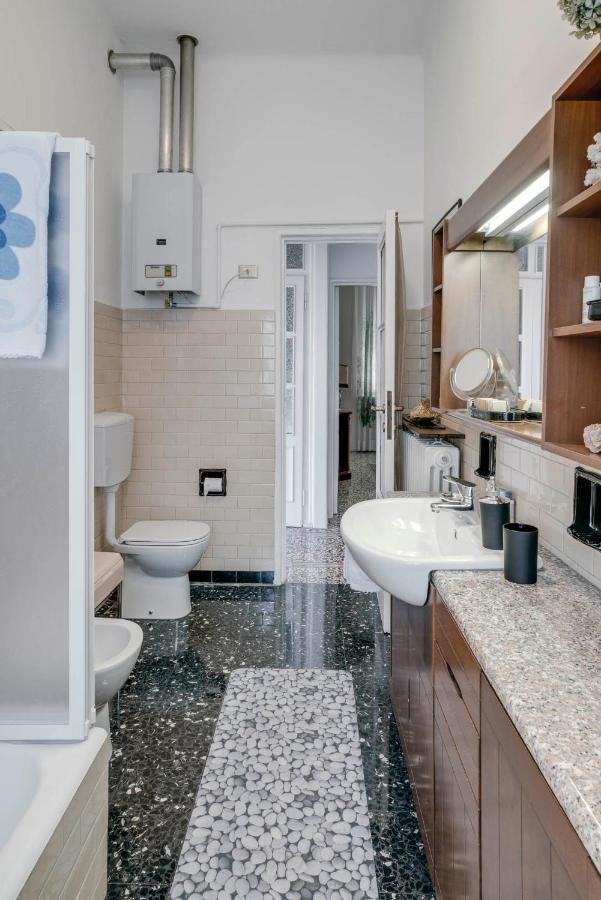 Sentirsi A Casa, Lontano Da Casa-Feel At Home Away From Home Caronno Pertusella Luaran gambar